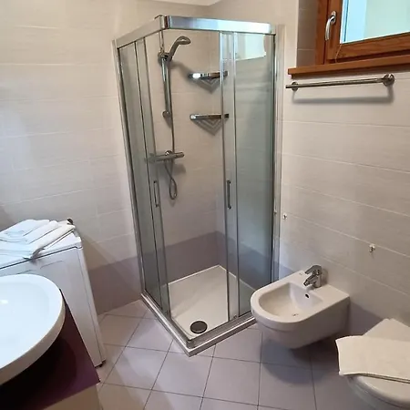 With Swimming Pool And View - Larihome A17 *